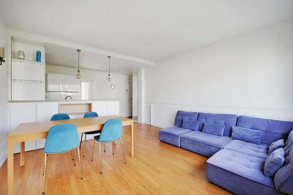 La Muette Apartment *